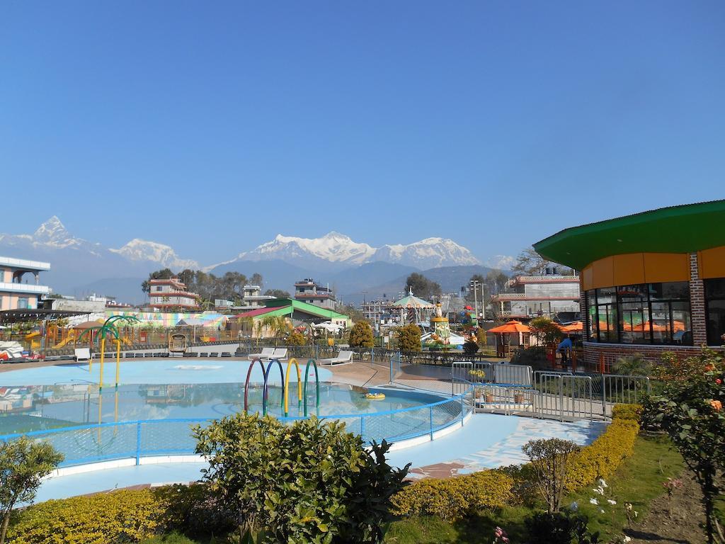 Hotel Jal Mahal Pokhara Exteriör bild