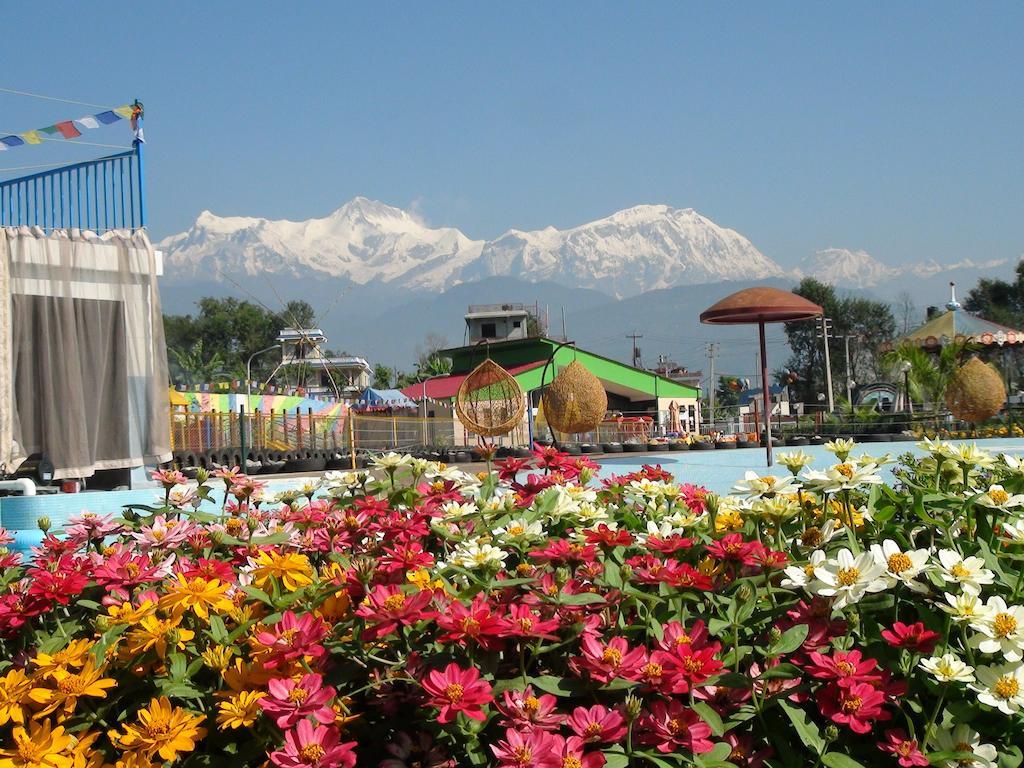 Hotel Jal Mahal Pokhara Exteriör bild