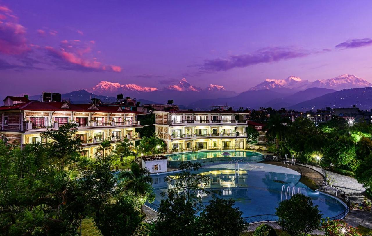 Hotel Jal Mahal Pokhara Exteriör bild